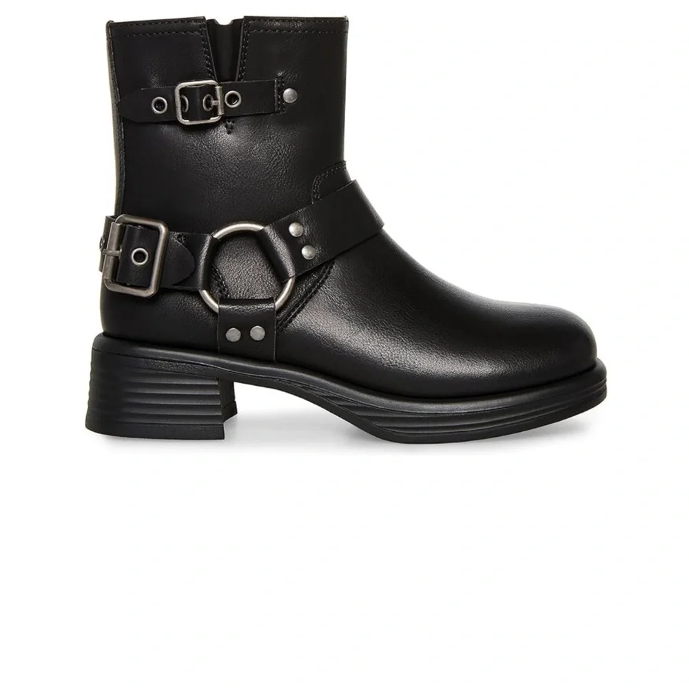NWOT Steve Madden Girls JFlyer Black Moto Boots with Buckle Detail-Size 2